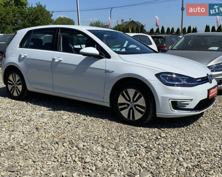Белый Фольксваген e-Golf, объемом двигателя 0 л и пробегом 22 тыс. км за 14400 $, фото 12 на Automoto.ua