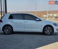 Белый Фольксваген e-Golf, объемом двигателя 0 л и пробегом 79 тыс. км за 13999 $, фото 32 на Automoto.ua