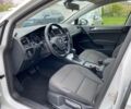 Белый Фольксваген e-Golf, объемом двигателя 0 л и пробегом 28 тыс. км за 14200 $, фото 17 на Automoto.ua