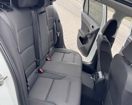 Белый Фольксваген e-Golf, объемом двигателя 0 л и пробегом 71 тыс. км за 12999 $, фото 24 на Automoto.ua