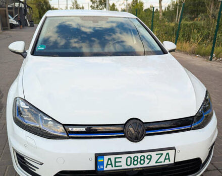 Білий Фольксваген e-Golf, об'ємом двигуна 0 л та пробігом 80 тис. км за 16900 $, фото 42 на Automoto.ua