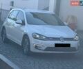 Белый Фольксваген e-Golf, объемом двигателя 0 л и пробегом 75 тыс. км за 14999 $, фото 18 на Automoto.ua