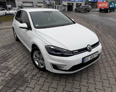 Белый Фольксваген e-Golf, объемом двигателя 0 л и пробегом 71 тыс. км за 12999 $, фото 7 на Automoto.ua