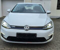 Белый Фольксваген e-Golf, объемом двигателя 0 л и пробегом 24 тыс. км за 15800 $, фото 1 на Automoto.ua