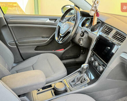 Белый Фольксваген e-Golf, объемом двигателя 0 л и пробегом 73 тыс. км за 17900 $, фото 38 на Automoto.ua