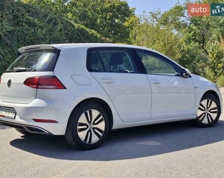Белый Фольксваген e-Golf, объемом двигателя 0 л и пробегом 70 тыс. км за 14500 $, фото 8 на Automoto.ua