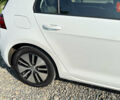Белый Фольксваген e-Golf, объемом двигателя 0 л и пробегом 73 тыс. км за 17900 $, фото 35 на Automoto.ua