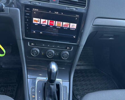 Белый Фольксваген e-Golf, объемом двигателя 0 л и пробегом 24 тыс. км за 15999 $, фото 10 на Automoto.ua