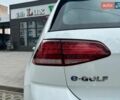 Белый Фольксваген e-Golf, объемом двигателя 0 л и пробегом 67 тыс. км за 13900 $, фото 8 на Automoto.ua