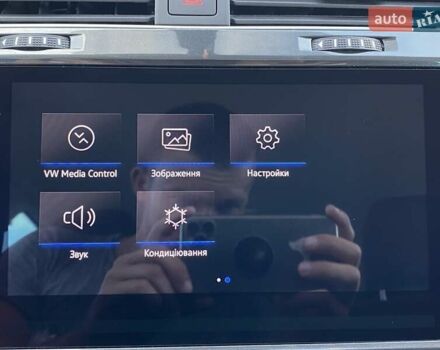 Белый Фольксваген e-Golf, объемом двигателя 0 л и пробегом 36 тыс. км за 14900 $, фото 33 на Automoto.ua