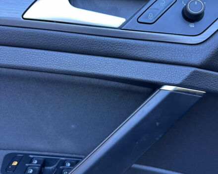 Белый Фольксваген e-Golf, объемом двигателя 0 л и пробегом 47 тыс. км за 15900 $, фото 13 на Automoto.ua