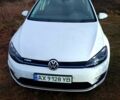 Белый Фольксваген e-Golf, объемом двигателя 0 л и пробегом 38 тыс. км за 14300 $, фото 5 на Automoto.ua
