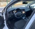 Белый Фольксваген e-Golf, объемом двигателя 0 л и пробегом 41 тыс. км за 18900 $, фото 26 на Automoto.ua