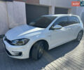 Белый Фольксваген e-Golf, объемом двигателя 0 л и пробегом 47 тыс. км за 15900 $, фото 1 на Automoto.ua