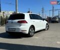 Белый Фольксваген e-Golf, объемом двигателя 0 л и пробегом 103 тыс. км за 13800 $, фото 4 на Automoto.ua