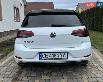 Белый Фольксваген e-Golf, объемом двигателя 0 л и пробегом 70 тыс. км за 13700 $, фото 5 на Automoto.ua