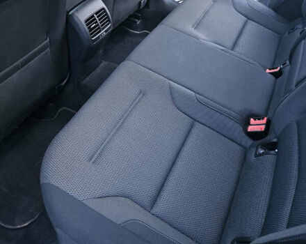 Белый Фольксваген e-Golf, объемом двигателя 0 л и пробегом 115 тыс. км за 14900 $, фото 18 на Automoto.ua