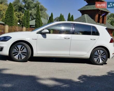 Белый Фольксваген e-Golf, объемом двигателя 0 л и пробегом 70 тыс. км за 14500 $, фото 9 на Automoto.ua