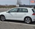Белый Фольксваген e-Golf, объемом двигателя 0 л и пробегом 96 тыс. км за 14441 $, фото 20 на Automoto.ua
