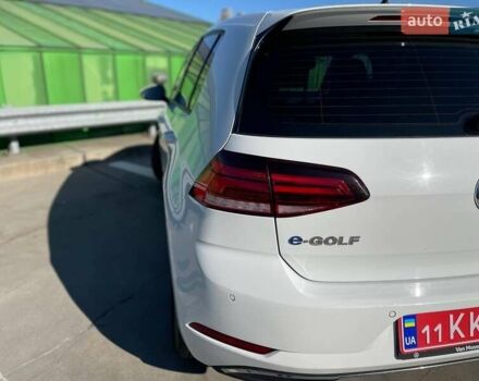 Белый Фольксваген e-Golf, объемом двигателя 0 л и пробегом 125 тыс. км за 13500 $, фото 10 на Automoto.ua