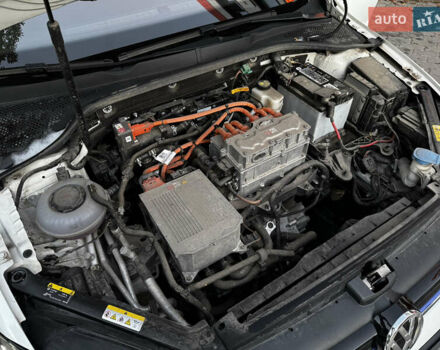 Білий Фольксваген e-Golf, об'ємом двигуна 0 л та пробігом 97 тис. км за 13999 $, фото 36 на Automoto.ua
