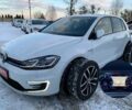 Белый Фольксваген e-Golf, объемом двигателя 0 л и пробегом 41 тыс. км за 18900 $, фото 1 на Automoto.ua
