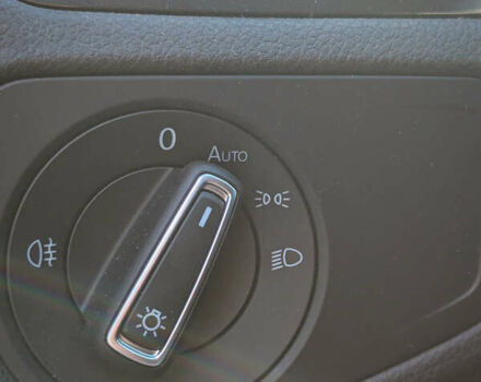 Білий Фольксваген e-Golf, об'ємом двигуна 0 л та пробігом 80 тис. км за 16900 $, фото 54 на Automoto.ua