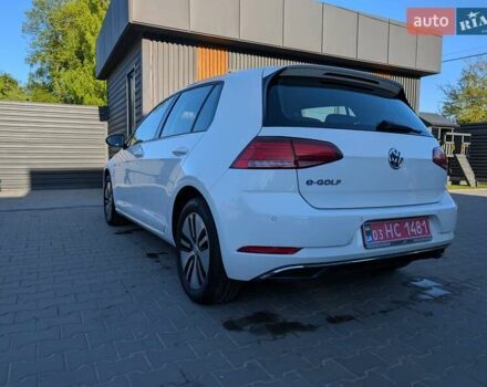 Білий Фольксваген e-Golf, об'ємом двигуна 0 л та пробігом 28 тис. км за 14900 $, фото 13 на Automoto.ua