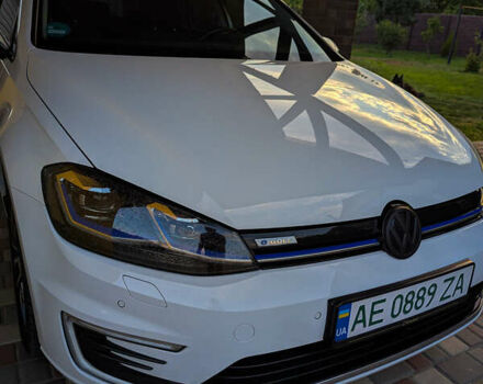 Білий Фольксваген e-Golf, об'ємом двигуна 0 л та пробігом 80 тис. км за 16900 $, фото 21 на Automoto.ua