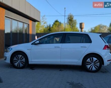 Білий Фольксваген e-Golf, об'ємом двигуна 0 л та пробігом 28 тис. км за 14900 $, фото 8 на Automoto.ua