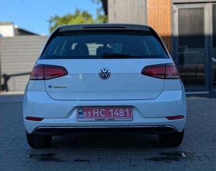 Білий Фольксваген e-Golf, об'ємом двигуна 0 л та пробігом 28 тис. км за 14900 $, фото 17 на Automoto.ua