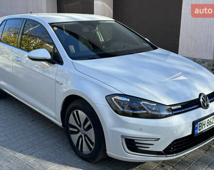 Белый Фольксваген e-Golf, объемом двигателя 0 л и пробегом 47 тыс. км за 15900 $, фото 7 на Automoto.ua