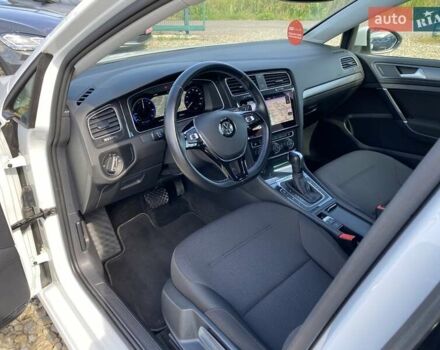 Белый Фольксваген e-Golf, объемом двигателя 0 л и пробегом 36 тыс. км за 14900 $, фото 1 на Automoto.ua
