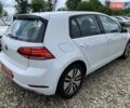 Белый Фольксваген e-Golf, объемом двигателя 0 л и пробегом 32 тыс. км за 14400 $, фото 6 на Automoto.ua