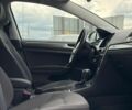 Белый Фольксваген e-Golf, объемом двигателя 0 л и пробегом 130 тыс. км за 13350 $, фото 20 на Automoto.ua
