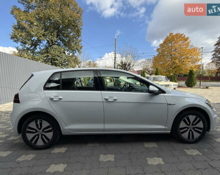 Белый Фольксваген e-Golf, объемом двигателя 0 л и пробегом 137 тыс. км за 13800 $, фото 4 на Automoto.ua