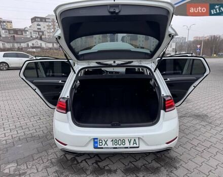 Белый Фольксваген e-Golf, объемом двигателя 0 л и пробегом 71 тыс. км за 12999 $, фото 8 на Automoto.ua