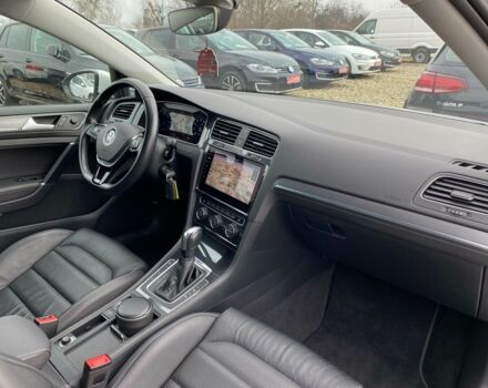 Белый Фольксваген e-Golf, объемом двигателя 0 л и пробегом 18 тыс. км за 19900 $, фото 109 на Automoto.ua