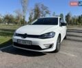 Белый Фольксваген e-Golf, объемом двигателя 0 л и пробегом 44 тыс. км за 16800 $, фото 1 на Automoto.ua