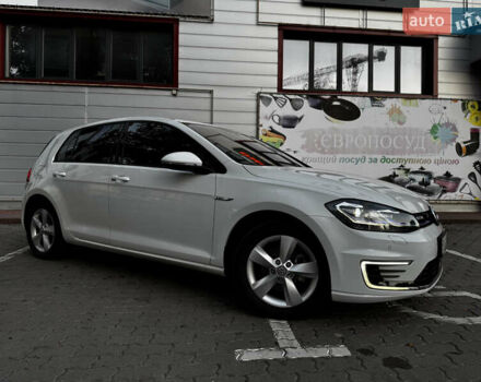 Білий Фольксваген e-Golf, об'ємом двигуна 0 л та пробігом 97 тис. км за 13999 $, фото 5 на Automoto.ua