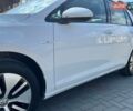 Белый Фольксваген e-Golf, объемом двигателя 0 л и пробегом 63 тыс. км за 13499 $, фото 32 на Automoto.ua
