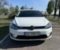 Белый Фольксваген e-Golf, объемом двигателя 0 л и пробегом 44 тыс. км за 16800 $, фото 3 на Automoto.ua