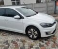 Белый Фольксваген e-Golf, объемом двигателя 0 л и пробегом 63 тыс. км за 13200 $, фото 2 на Automoto.ua