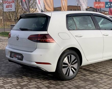 Белый Фольксваген e-Golf, объемом двигателя 0 л и пробегом 73 тыс. км за 13955 $, фото 15 на Automoto.ua