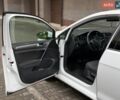 Белый Фольксваген e-Golf, объемом двигателя 0 л и пробегом 20 тыс. км за 16900 $, фото 10 на Automoto.ua