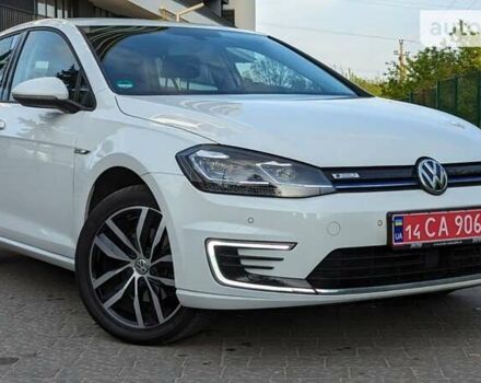 Білий Фольксваген e-Golf, об'ємом двигуна 0 л та пробігом 56 тис. км за 14950 $, фото 1 на Automoto.ua