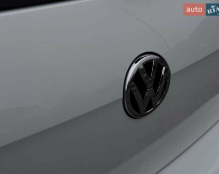 Белый Фольксваген e-Golf, объемом двигателя 0 л и пробегом 71 тыс. км за 12999 $, фото 49 на Automoto.ua