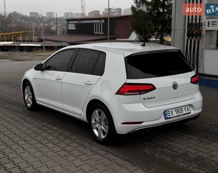Белый Фольксваген e-Golf, объемом двигателя 0 л и пробегом 71 тыс. км за 12999 $, фото 4 на Automoto.ua