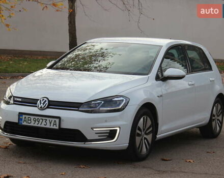 Белый Фольксваген e-Golf, объемом двигателя 0 л и пробегом 69 тыс. км за 13999 $, фото 4 на Automoto.ua