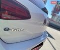 Белый Фольксваген e-Golf, объемом двигателя 0 л и пробегом 124 тыс. км за 13490 $, фото 13 на Automoto.ua